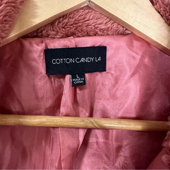 Cropped Faux Fur Fuzzy Coat in Pink - Like New - Size L - Picture 4 of 8